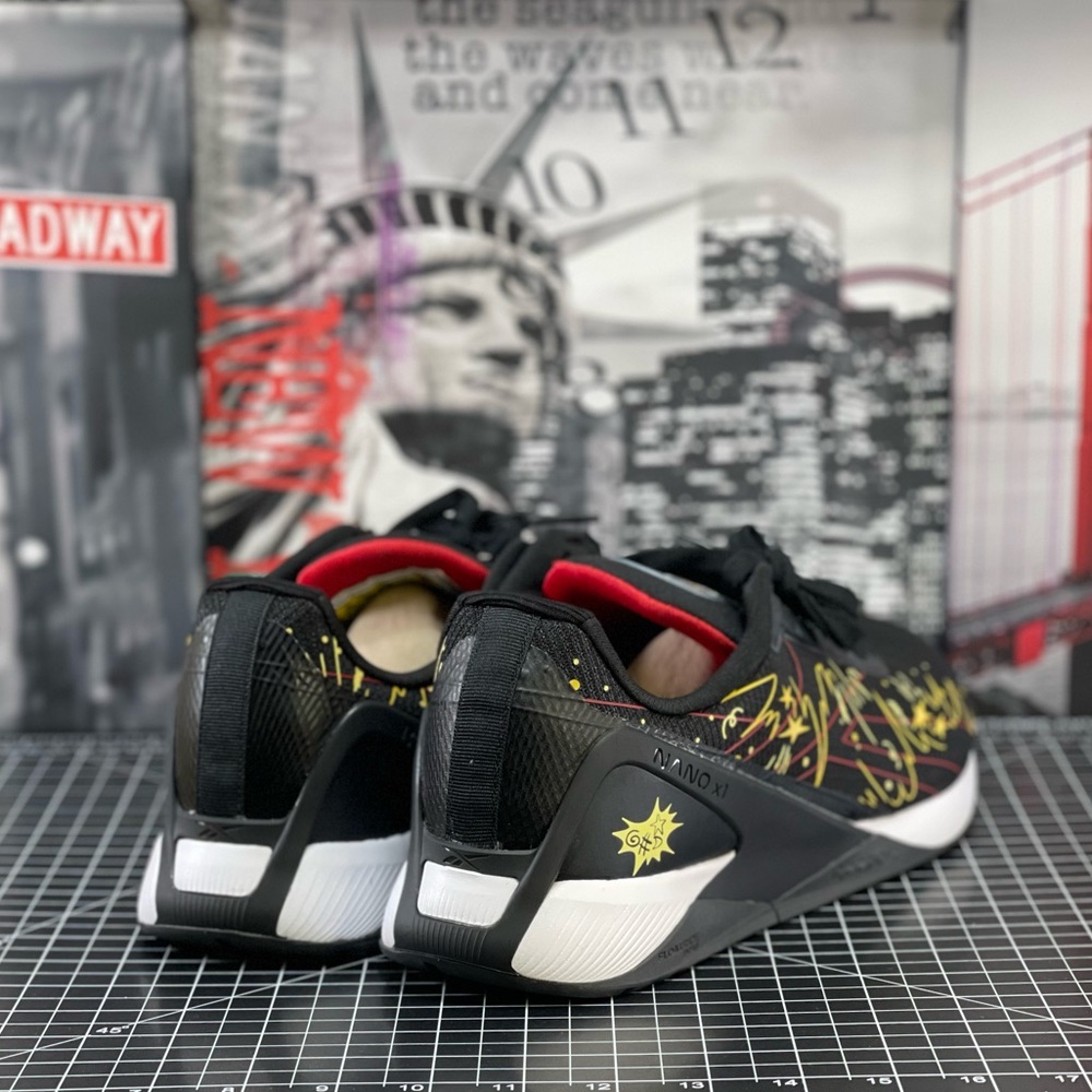 Reebok x Looney Tunes Nano X1 - GW4303 - Mens Sz 12.5 - Black / White - Marigold - Picture 4 of 12